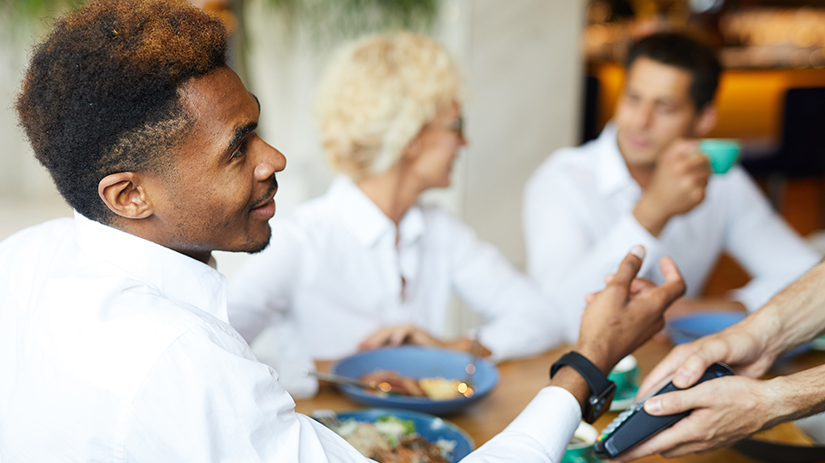 Zmiana dostawcy usług płatniczych może skutkować zwiększeniem komfortu płatności dla klientów 